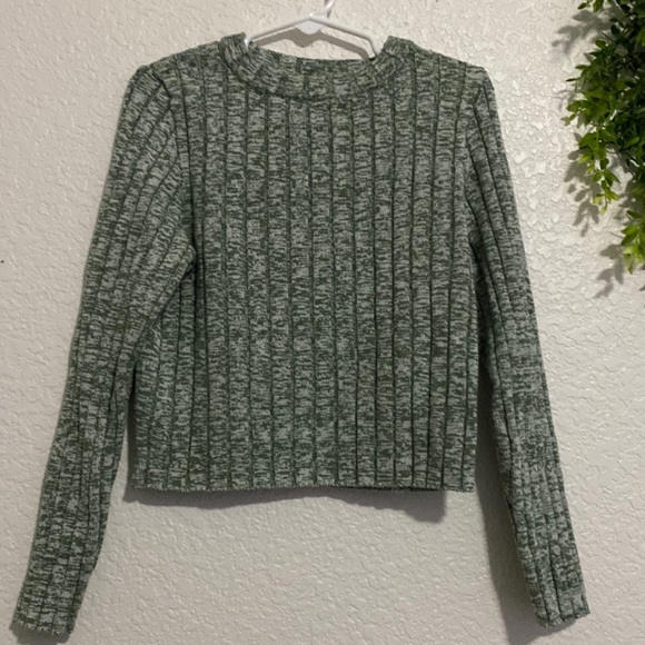 H&M Green Sweater Size 10 - Picture 1 of 5